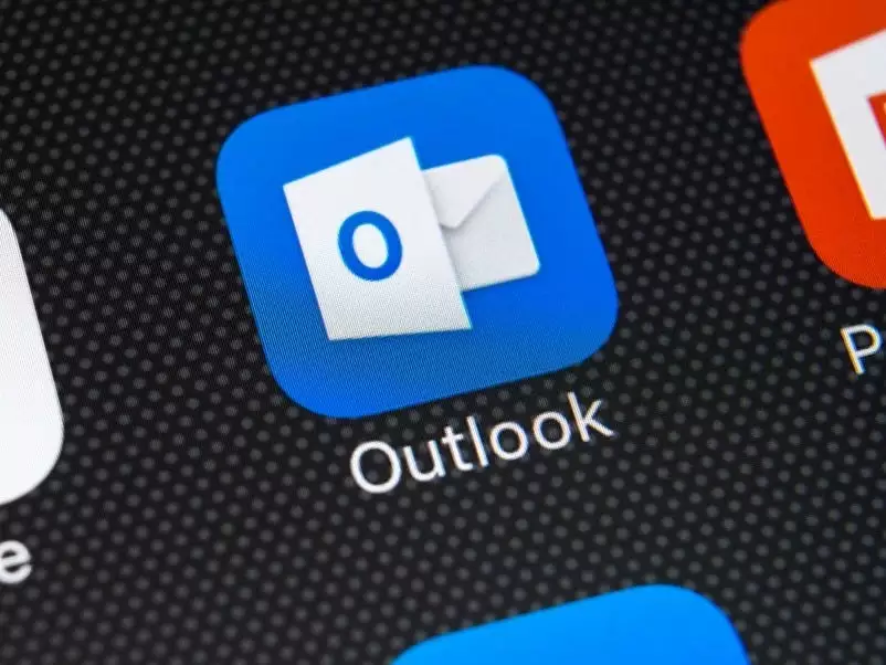 Microsoft Outlook icon on the smartphone panel